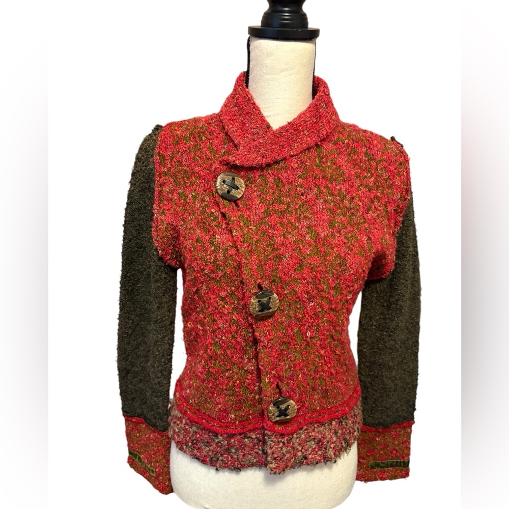 Curio Stylish Red and Green Women's sweater